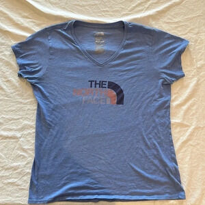 The North Face men’s V  neck tee‎ shirt XL